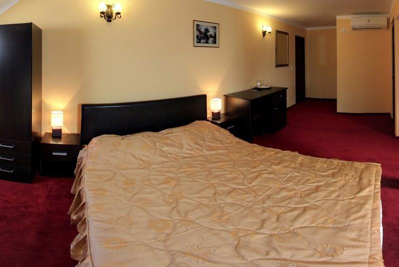 La Storia Guest House Piteşti Exterior foto